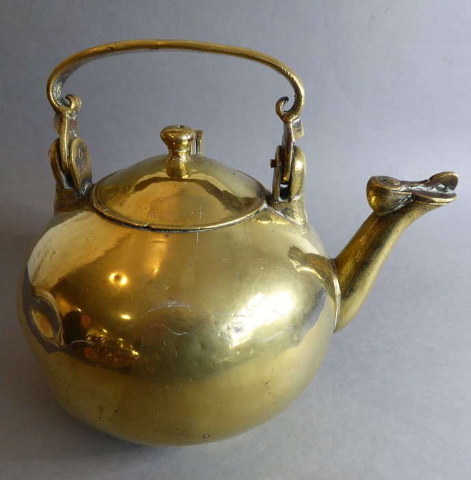 An unusual and heavy late 19th/early 20th century brass kettle of spherical shape (possibly - Image 2 of 5