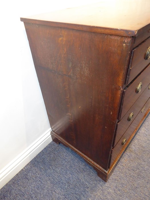 A George III period late 18th / early 19th century chest; mahogany façade and oak sides,  the - Image 5 of 6