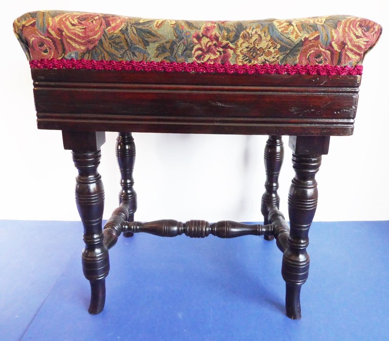 A late Victorian piano stool with upholstered top and raising mechanism - Image 2 of 8