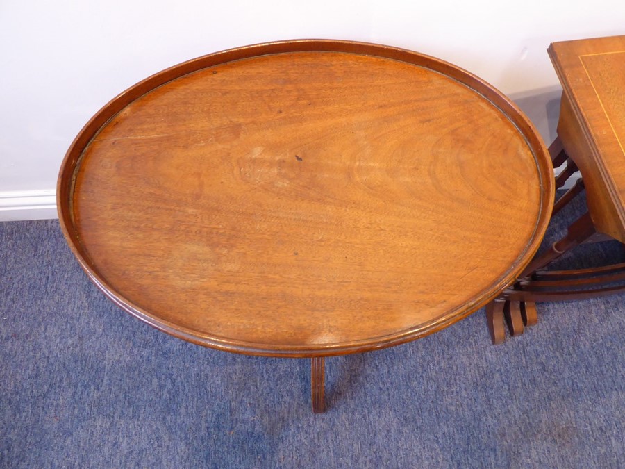 A George III style (probably 19th century) oval tilt-top mahogany occasional table, bobbin-turned - Image 3 of 6