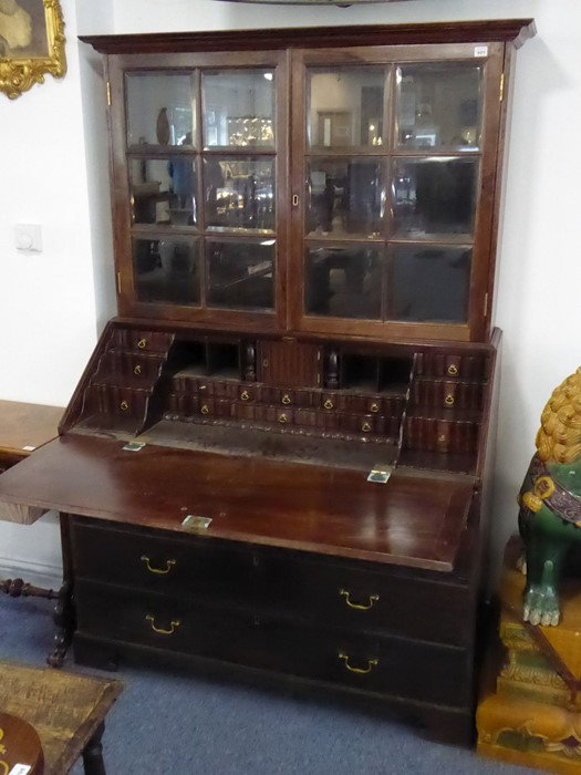 A very well-made 18th century style (later) Anglo-Indian rosewood bureau cabinet; the outset cornice - Image 7 of 10