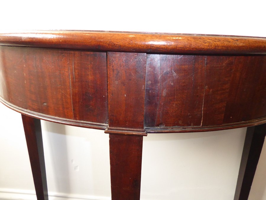 A George III period demi-lune mahogany side table raised on square tapering legs (81cm widest) - Image 3 of 6