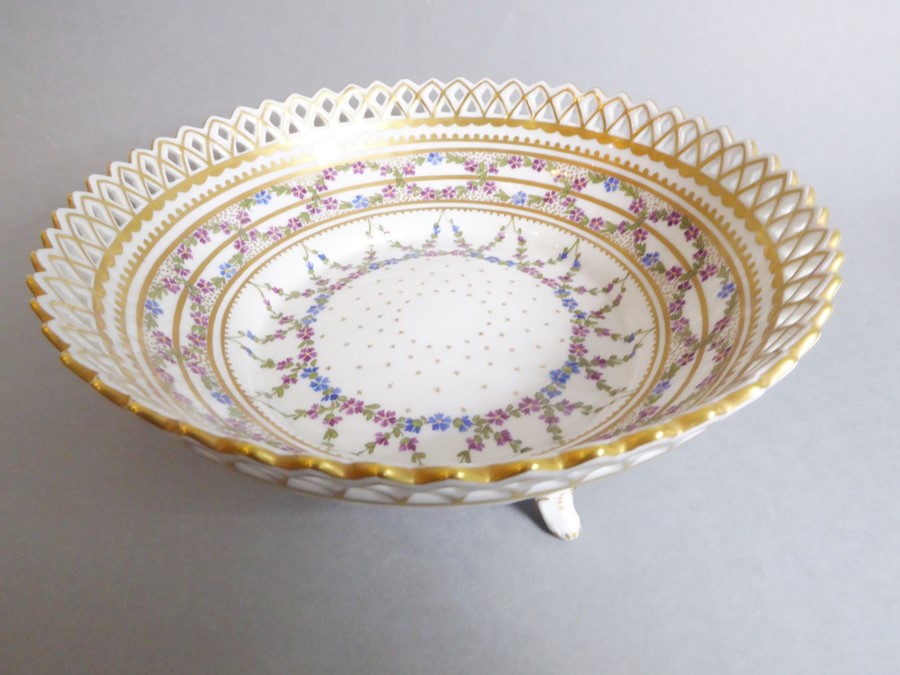 Two pieces of Dresden porcelain and one other Continental piece: a Dresden porcelain bowl with - Image 2 of 16