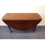 A good and heavy 18th century oval mahogany dropleaf table (probably Cuban mahogany); single end-