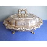 A fine, large and heavy early 19th century Sheffield plated entreé dish of oval form; heavily