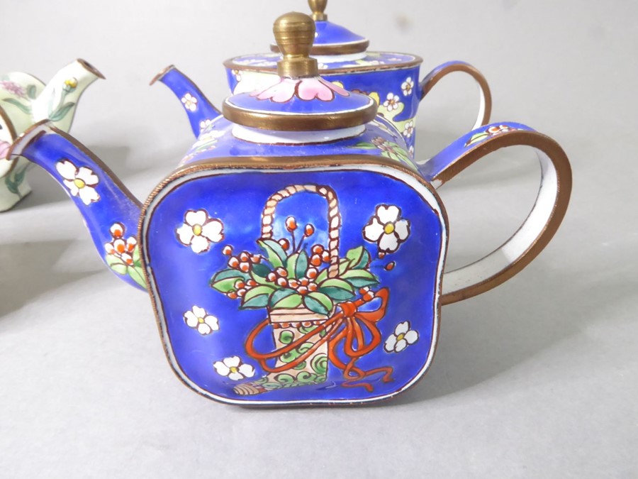 Four miniature Chinese enamelled teapots decorated with figures, butterflies and various flowers ( - Image 3 of 5