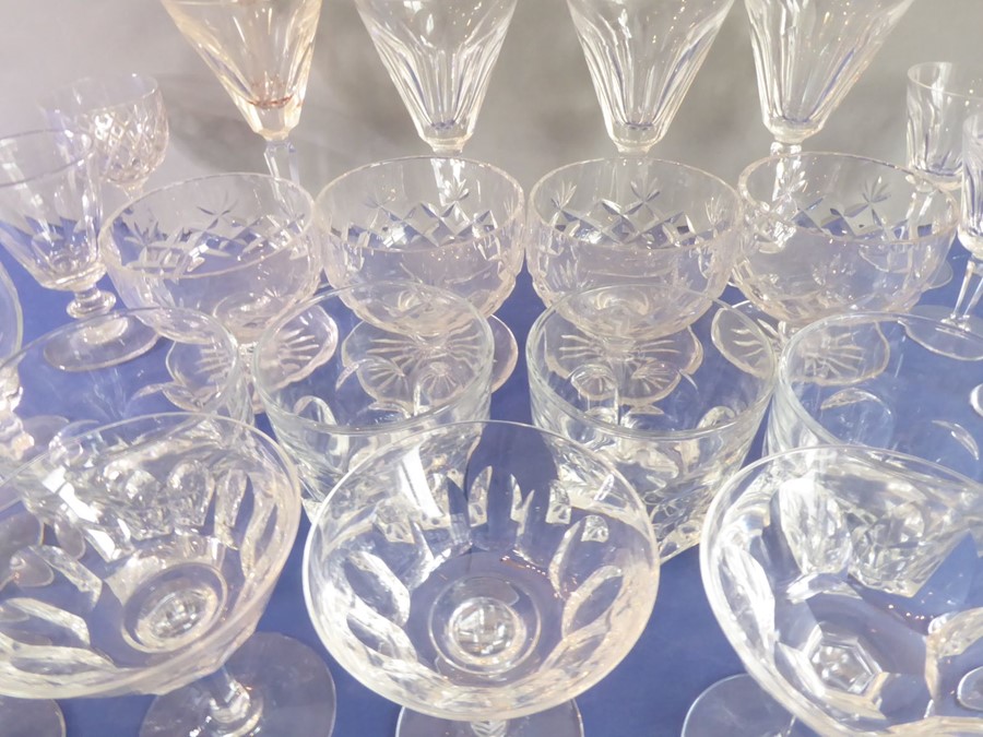 A good selection of hand-cut drinking glasses and a set of four sundae dishes - Image 4 of 5