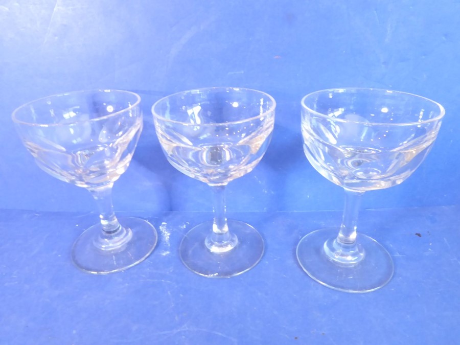 Various drinking glasses to include early 20th century examples: hock, champagne, wine and other - Image 6 of 7