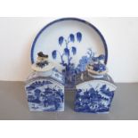 Three pieces of 18th century Chinese export ware porcelain: two tea caddies with unrelated covers