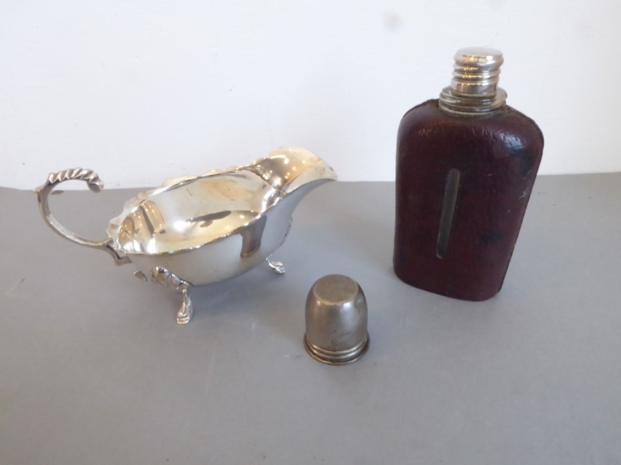 Various late 19th to early 20th century silver plate to include a hotplate with spirit burner, a - Image 16 of 18