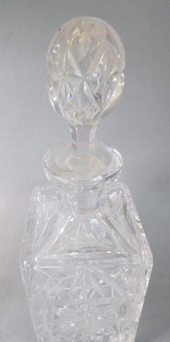 A fine hand-cut decanter with baluster-shaped lower body and circular star-cut foot, the - Image 8 of 8