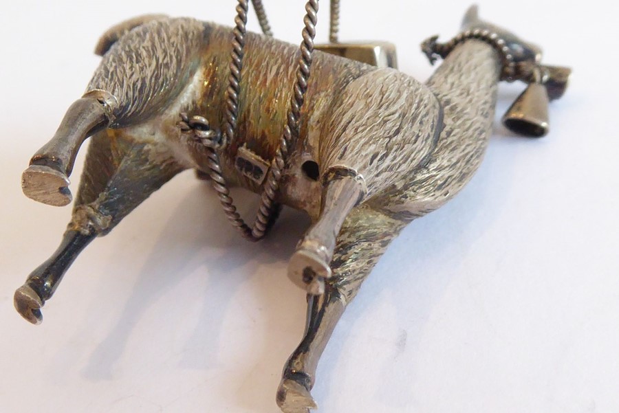 An unusual solid silver model of a Llama/Alpaca laden with two boxes of precious minerals; the beast - Image 5 of 7