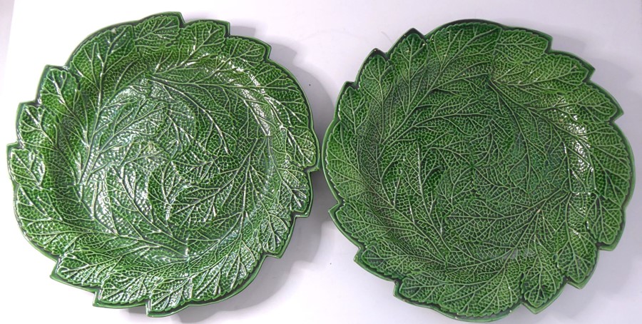 A set of four finely moulded green leaf ceramic dishes, together with one other similar example with - Image 4 of 7