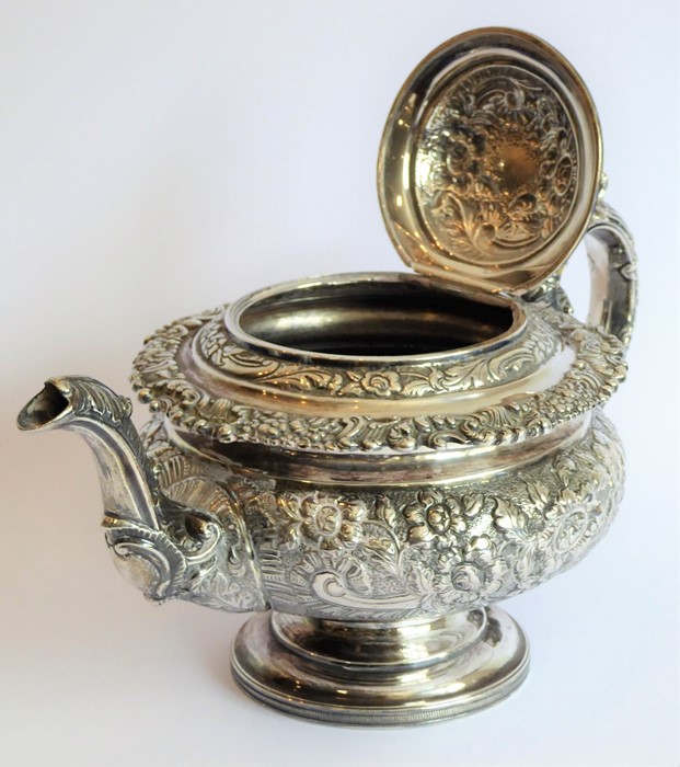 A heavy early 19th century hallmarked silver three-piece tea service: teapot, large two-handled - Image 3 of 13