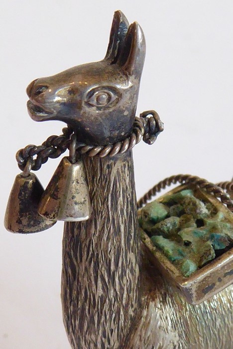 An unusual solid silver model of a Llama/Alpaca laden with two boxes of precious minerals; the beast - Image 7 of 7