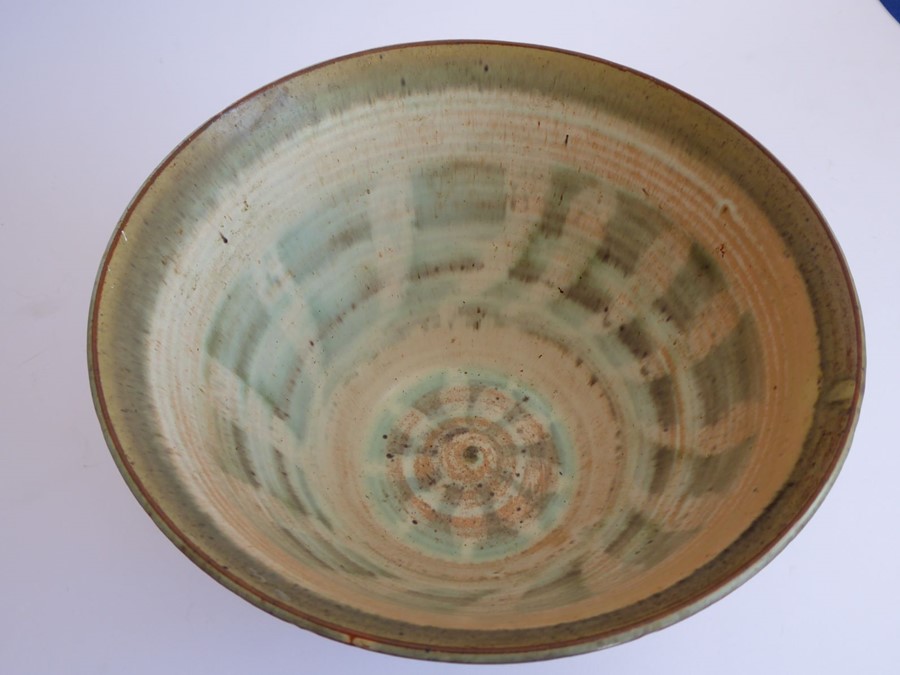 An interesting Studio pottery bowl; the slightly flaring lip above a horizontal reeded body - Image 3 of 6