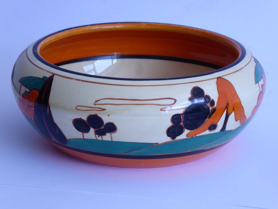 Two pieces of Clarice Cliff pottery: an Art Deco circular pottery bowl hand-decorated in the ' - Image 5 of 8