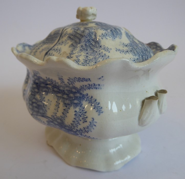 A large collection of 19th century blue and white miniature dolls' house china; to include lidded - Image 3 of 13