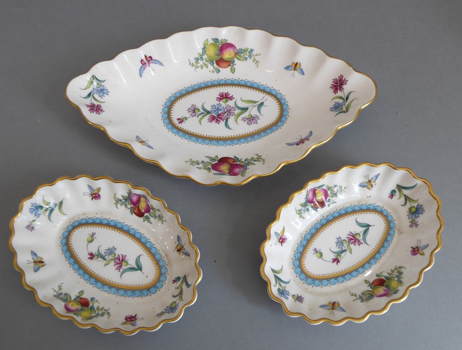 A selection of ceramics to include a shell-shaped bowl hand-decorated with floral sprays, Dresden - Image 6 of 33