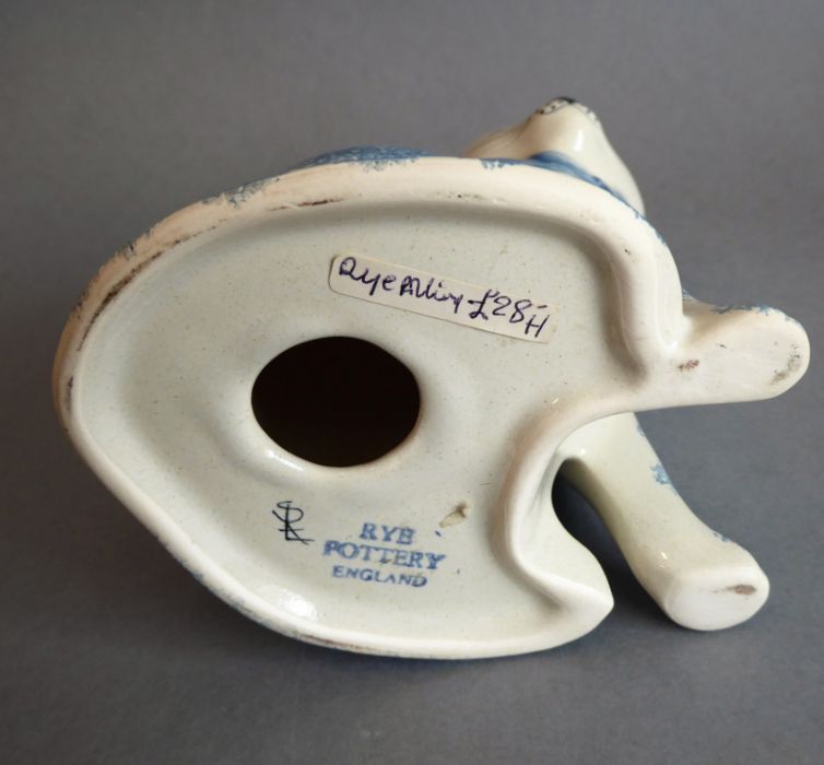 Sixteen ceramic cat models to include three blue-and-white Rye Pottery examples, one by Beswick and - Image 17 of 17