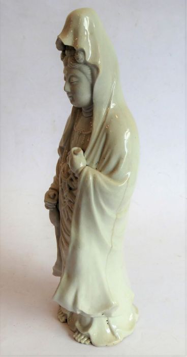 A finely modelled Japanese blanc-de-chine ceramic model of the Japanese goddess, Kannonsama. She - Image 3 of 7