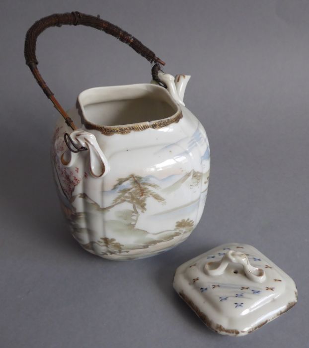 An interesting selection of ceramics and glassware: an early 20th century Japanese porcelain - Image 32 of 51