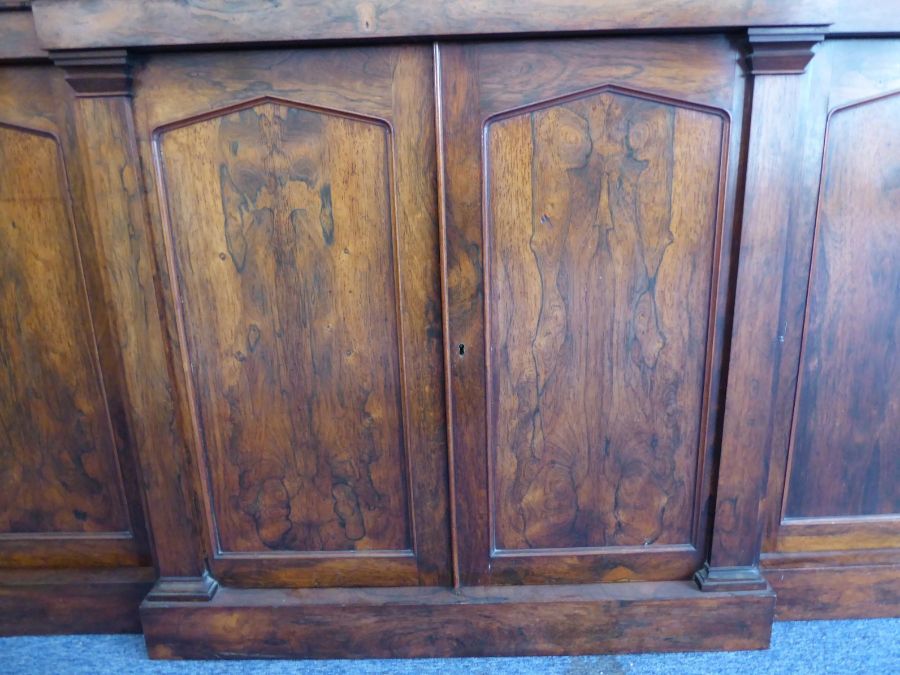 A fine early 19th century Regency period rosewood breakfront chiffonier; the three-quarter pierced - Image 7 of 13