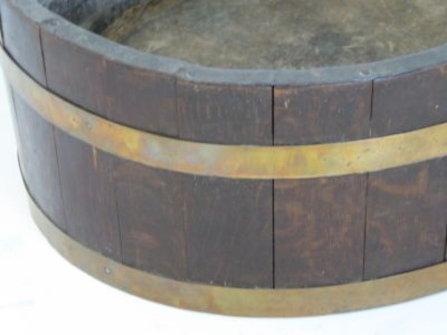 A large and heavy 19th century country house-style oval lead lined oak and brass coopered, wine - Image 4 of 8