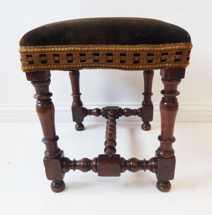 An antique (in 17th century style) walnut stool; the turned supports united by a similarly turned - Image 4 of 6