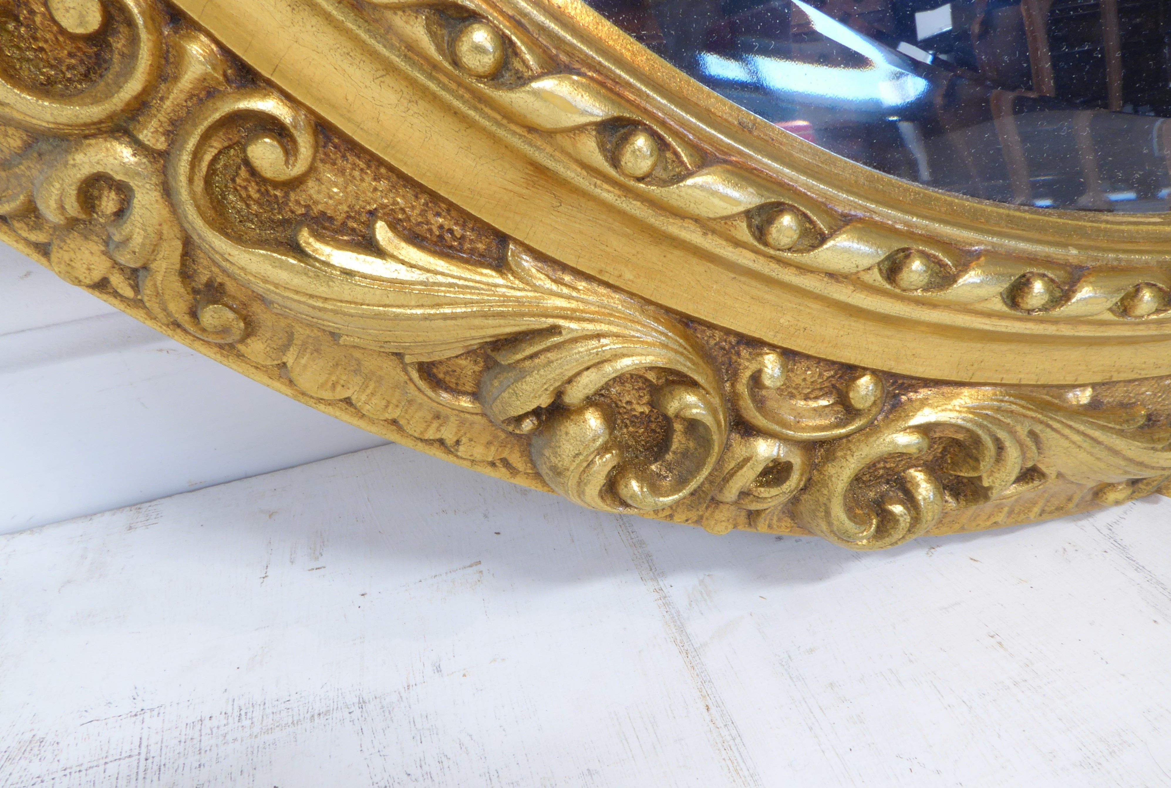 A pair of antique-style (reproduction) circular gilt-framed wall-hanging looking glasses having - Image 2 of 2