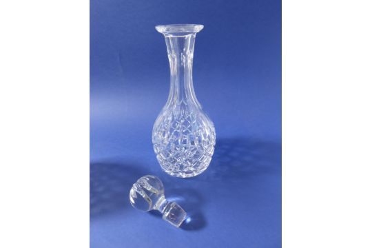 An early 19th century cut-glass mallet-shaped glass decanter having mushroom stopper and start-cut - Image 2 of 3