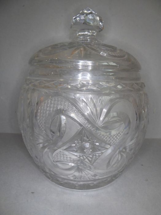 A fine mid-20th century cut-glass punch barrel and stand; probably Bohemian, the cover, barrel- - Image 20 of 20
