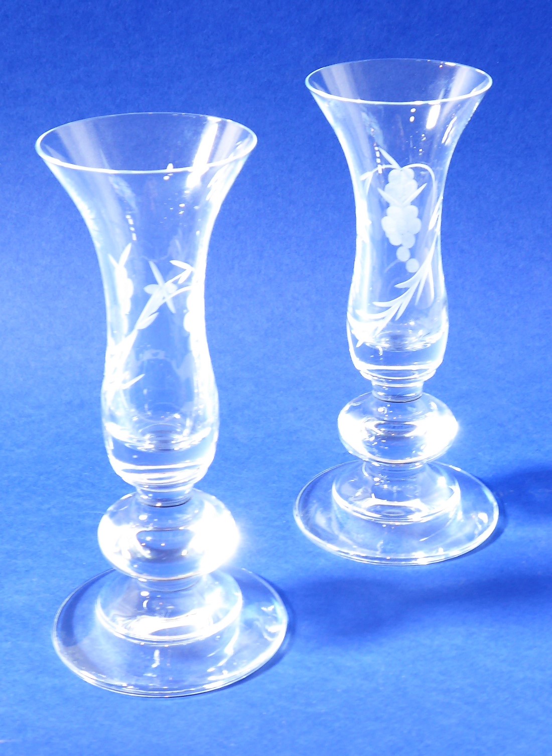 A very fine and heavy cut-glass crystal decanter of tapering triangular form, together with a cut- - Image 4 of 4