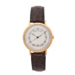 BREGUET CLASSIQUE. REF. 5930 BA., Montre bracelet en or jaune 18K sur cuir. BOÎTIER : rond avec