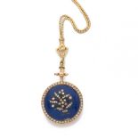 ANONYME XIXème SIECLE, Montre de col en or jaune, émail et perles accompagnée d'une longue chaîne.