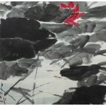 CHEN WEN HSI (1906-1991) Encre et polychromie sur papier, représentant lotus et poissons rouges