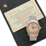 ROLEX DATEJUST. REF. 6605. VENDUE LE 27 NOV. 1956 Montre bracelet en or jaune et acier. BOÎTIER :