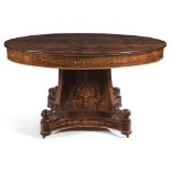 TABLE GUÉRIDON FORMANT TABLE DE SALLE À MANGER, VERS 1820 de forme ovale ; en acajou et placage de