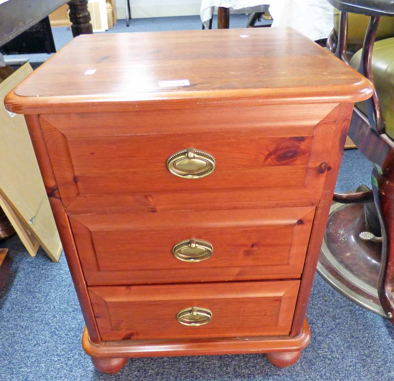 PINE CHEST OF 3 DRAWERS,