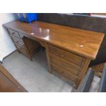 HARDWOOD DRESSING TABLE WITH 6 DRAWERS ON SQUARE SUPPORTS 75CM TALL