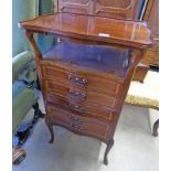 EARLY 20TH CENTURY INLAID WALNUT 5 DRAWER MUSIC CHEST WITH GALLERIED TOP & SHAPED SUPPORTS 98 CM