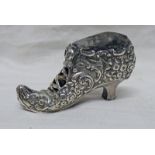 SILVER SHOE PIN CUSHION,