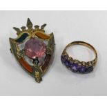 9CT GOLD AMETHYST 5-STONE RING & STERLING SILVER AMETHYST & AGATE BROOCH Condition