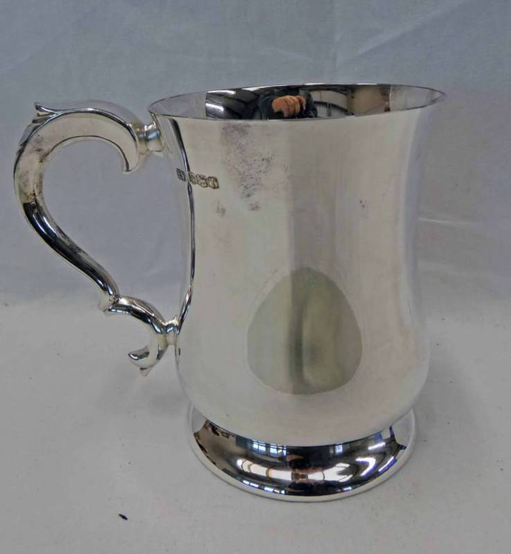 SILVER CHRISTENING MUG, SHEFFIELD 1961 12 OZS Condition Report: Height: 12cm tall.