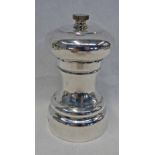 MODERN SILVER PEPPER MILL - 10 CM TALL