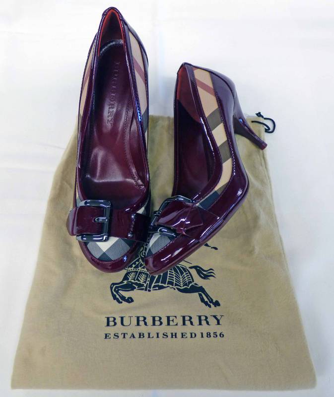 BURBERRY SUPER NOVA CHECK BERRY RED LEATHER COURT SHOES SIZE 37