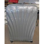 SAMSONITE LARGE SILVER SUITCASE ON 4 SPINNER WHEELS WITH COMBINATION LOCK 81 x 55 x 34CM