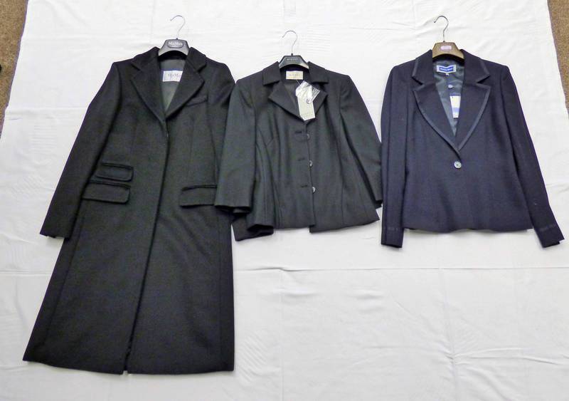 NEW AUSTIN REED NAVY BLAZER SIZE 8, MINUET BLACK LINEN BLAZER SIZE 8,