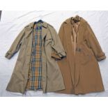 BURBERRY LONG BEIGE TRENCH COAT BELTED WITH CHECKED LINER SIZE 10 PETITE & CASHMERE CAMEL LONG COAT