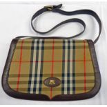 VINTAGE CLASSIC BURBERRY CHECK CLOTH BAG WITH BROWN LEATHER CROSSBODY STRAP